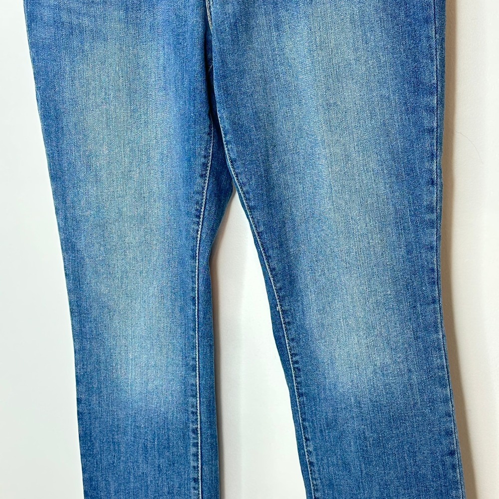 Levi's Signature Womens Mid Rise Straight Leg Jeans‎ Blue Medium Wash 14 - Picture 4 of 11